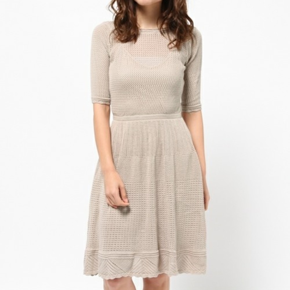 New GUESS Three-Quarter Sleeve ScoopNeck Crochet Dress XXS
